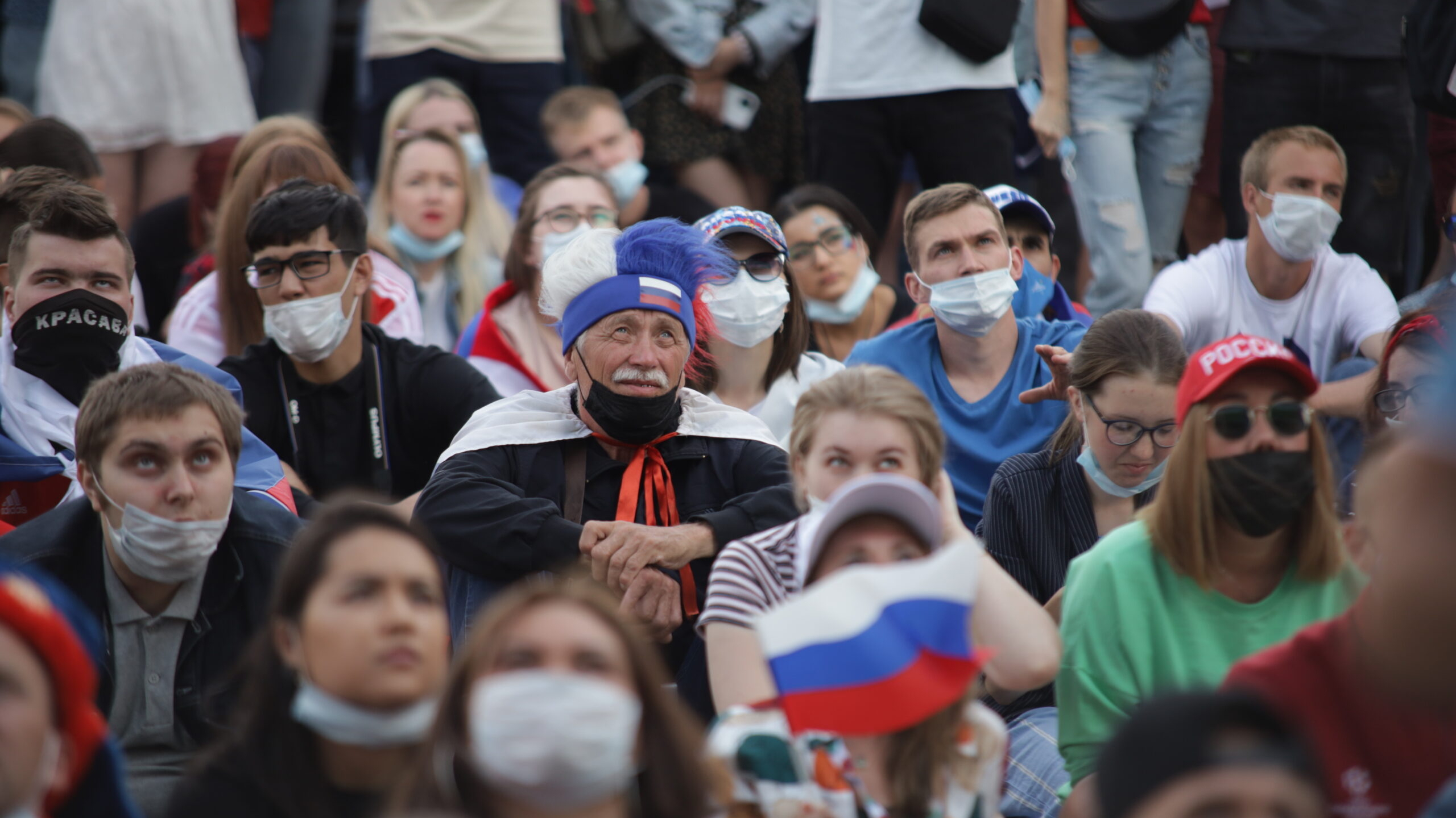 Россиянам напомнили о короткой рабочей неделе в связи с Днём народного единства