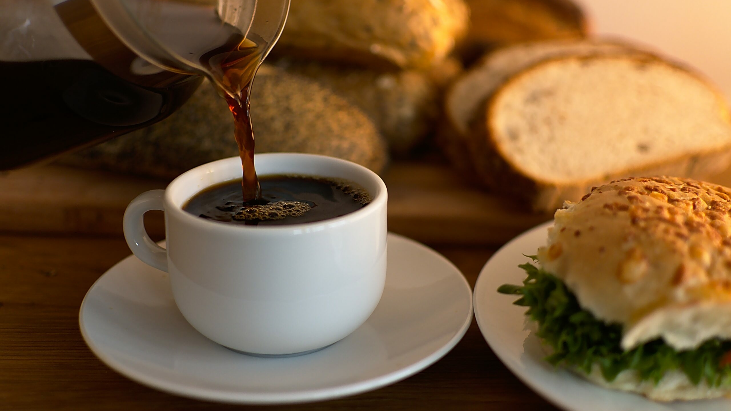 Ученые выяснили, что чрезмерное употребление кофе повышает риск инфаркта