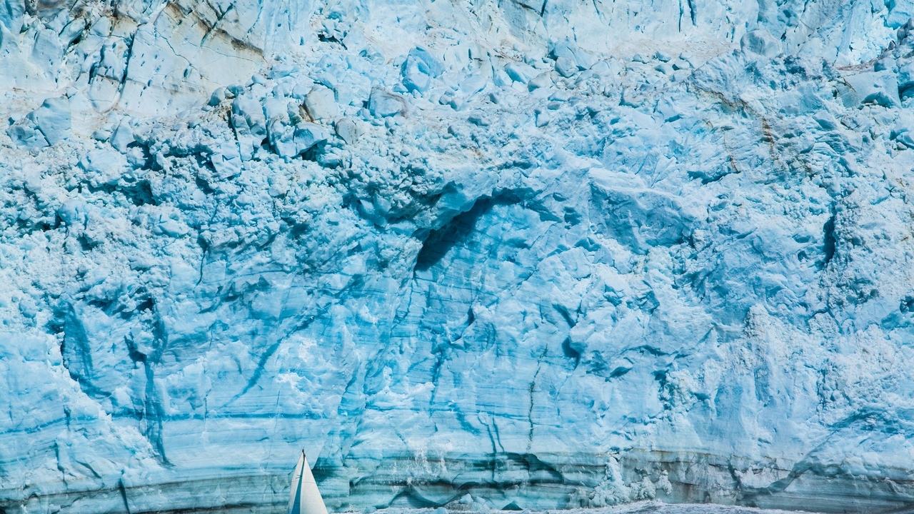 «МИР 24»: Образец льда возрастом миллион лет доставили с Южного полюса в Петербург